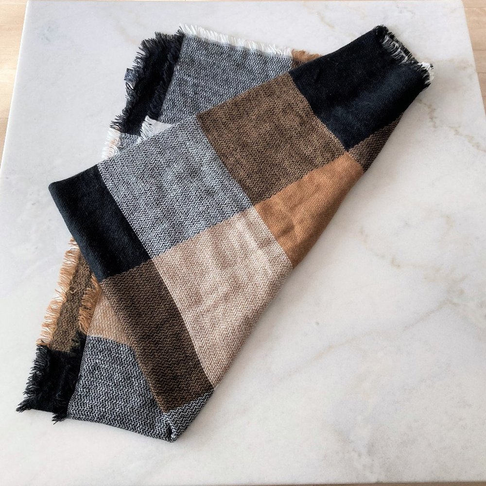 Tom & Eva neutral plaid blanket scarf (black, tan, camel, cream, brown, grey)